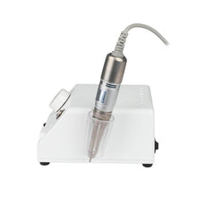 Load image into Gallery viewer, Saeyang Marathon Escort III White